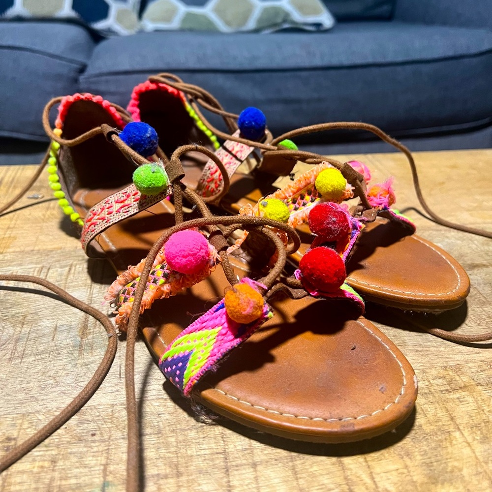 etc! Women’s Gladiator Sandals XL 10